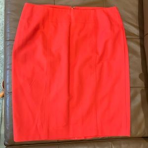 NWT Loft size 6 pencil skirt in poppy